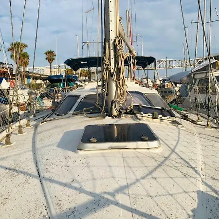 Hotel en barco Sleep&boatsbreakfast Barcelona Sant Adrià de Besòs