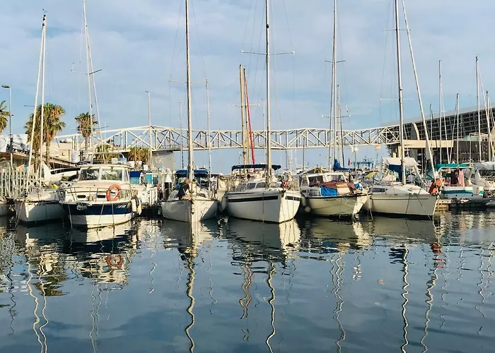 Sleep & Boats Barcelona 圣阿德里安-德贝索斯