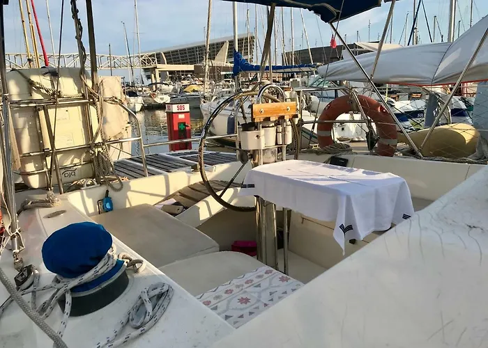 船屋 Sleep & Boats Barcelona 圣阿德里安-德贝索斯