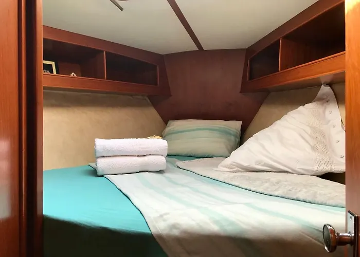 船屋 Sleep & Boats Barcelona